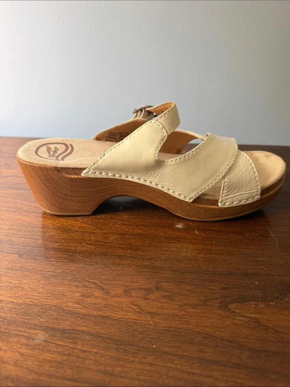 DANSKO White Leather Comfortable Wedge Heel Sandal Size 38/8